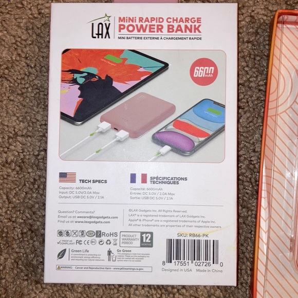 All for $30 or best offer/power bank,iPhone 11 pro and earbuds. - Picture 6 of 14